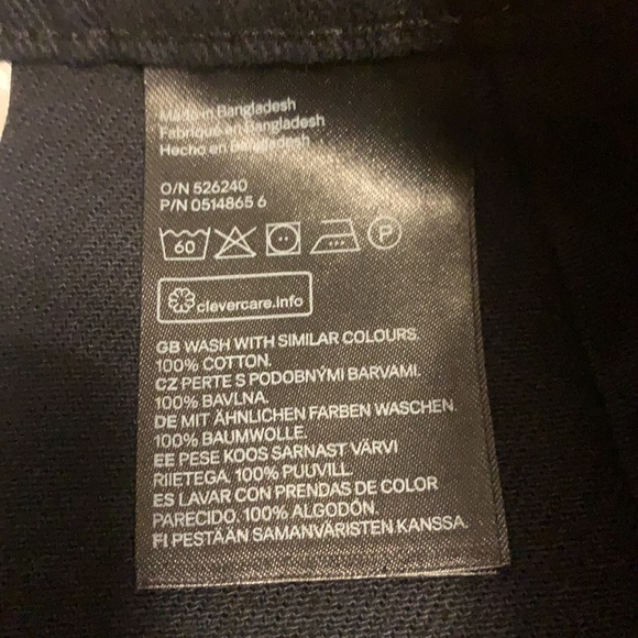 3/$25 ‼️ BNWT - H&M High Waisted A-Line Black Denim Mini Skirt with Full Zipper - Picture 3 of 5